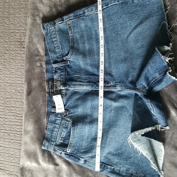 Banana Republic factory girlfriend denim shorts size 10/30 - Picture 9 of 11